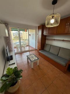ESTUPENDO APARTAMENTO CÉNTRICO EN PRIMERA LINEA DE PLAYA CON VISTAS AL CASTILLO Y AIRE ACONDICiONADO - 5