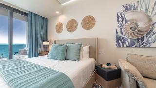 Encantame Soleil Studio with King Bed, 1 Bath, for up to 2 Adults - 5