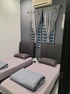 910 Entire Homestay Seremban Town, Templer, Lobak, Lekas Highway - 1