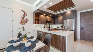 Stunning 2 Bedroom High Floor Retreat at Encantame Soleil! - 6