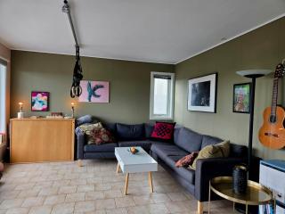 Romslig 4,Etg med stor terrasse, utsikt, parkering - 8