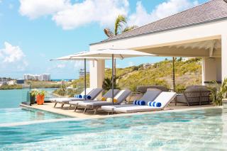 Grand View Estate - Luxury Villa with Sea Views - Boat - Pool & Padel - 0