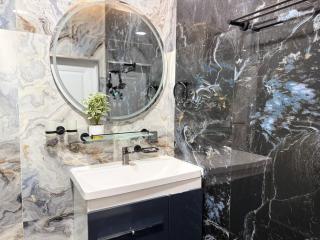 Modern Spaces Minor 2 - 7