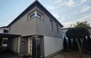 Utulny apartman v skvelej lokalite - 1