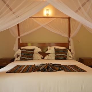 Tinkerbird Lodge Ltd - 8