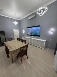House 7 - 8