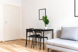 Comfy 2BR Apartment Best For Long Stay - 5