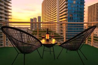 Top Miami Location! Rooftop Pool in the heart of Miami - 7