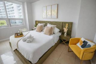 Top Miami Location! Rooftop Pool in the heart of Miami - 5