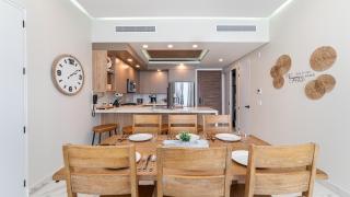 Full Unit Luxury Oceanfront Retreat with Stunning High Floor Beachfront Views - 5