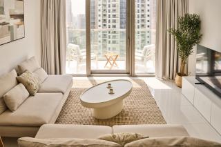 Luxury 49th Floor 2BR Corner Apt and 36th floor 2BR Apt with Burj Khalifa View and Infinity Pool Access - 6