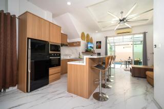 3 bedrooms pool villa Rawai - 3
