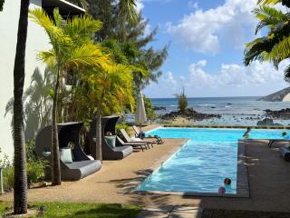 Plage Bleue 3-Bedroom Beachfront Apartment by LOV Mauritius - 0