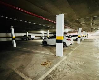 Apê confortável com garagem e espaço de trabalho - 2