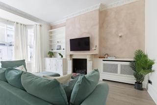 Elegant 2 bedrooms apt in Chelsea with patio - 9