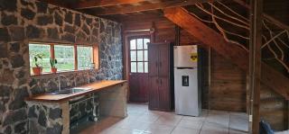 Romantic Getaway Luxury Cabin with Whirlpool - 4