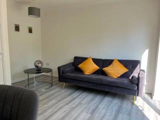 Spacious 3BR Retreat with Private Backyard Jacuzzi - 2
