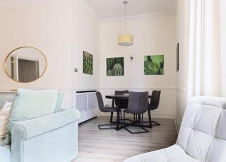 Elegant 2 bedrooms apt in Chelsea with patio - 6
