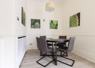 Elegant 2 bedrooms apt in Chelsea with patio - 5