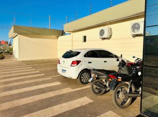 Apê confortável com garagem e espaço de trabalho - 1