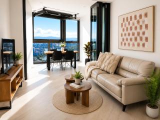 63 Floors Up & A Million-Dollar View w/ Carpark - Apartment - 8