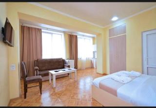 Vard & Garden Hotel - 4