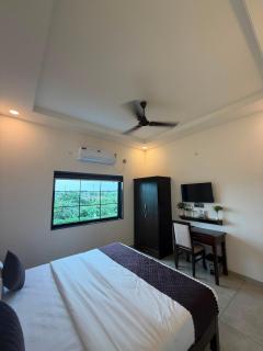Hotel Narmada Inn - 9