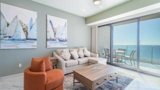 Elegant One Bedroom Beachfront Condo at Soleil - 0
