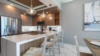 Elegant One Bedroom Beachfront Condo at Soleil - 5