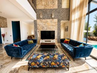 Villa Solis - Elegant Villa with Private Pool - 9