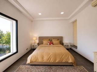 Villa Solis - Elegant Villa with Private Pool - 1