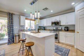 Spacious Vegas Retreat < 10 Mi to the Strip! - 2