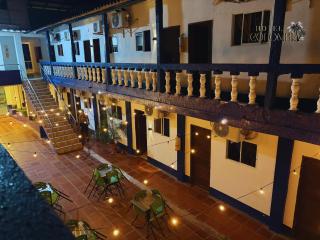 Hotel Colombia a una 1 cuadra de la Playa en Tolú - 2