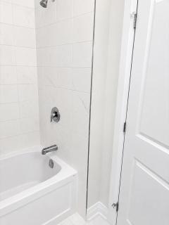 Cozy Navy Retreat-Private Ensuite - 3