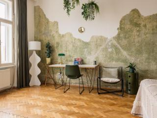 City Center Boutique Apartments - Schlossberg View - Free Parking - 6