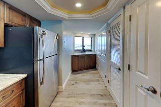 Edgewater #900 - 1