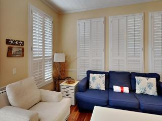Camellia House - 9