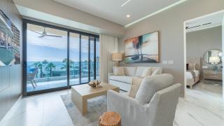 Luxury Oceanfront Retreat with Stunning Views and Spacious Modern Design - 9