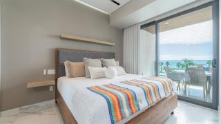 Luxury Oceanfront Retreat with Stunning Views and Spacious Modern Design - 0