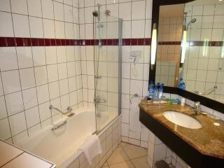 Ogeyi Place Hotels - 1