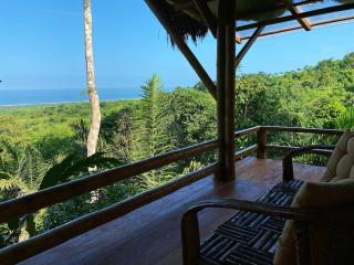 Cabin with incredible ocean and rainforest views - 2