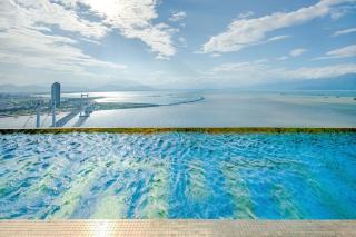 Golden Bay Premium Apartment - Infinity Pool & Da Nang Center - 2