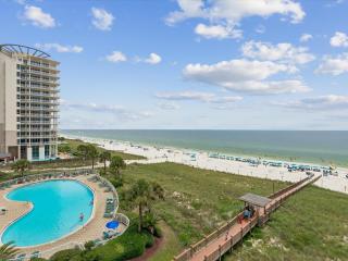 Beach Colony Towers #13C - 3
