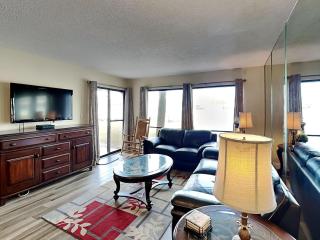 Edgewater Villa #902 - 9