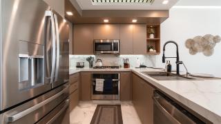Stylish Oceanfront 1BR Condo at Encantame Soleil - 4