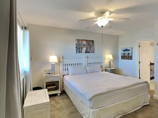 Emerald Beach #1028 - 1