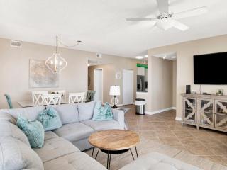 Beach Colony Towers #15C - 3