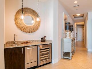 Turquoise Place #2805C - 2