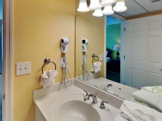 Emerald Beach #1825 - 1