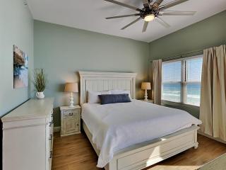 Waters Edge #610 - 2